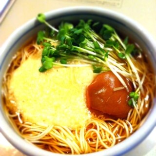 あったか～梅とろろにゅうめん